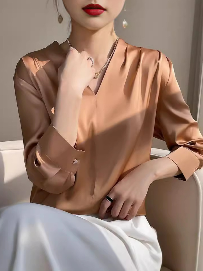 New simulation silk top satin chiffon V-neck top with seven quarter sleeves - Image 6