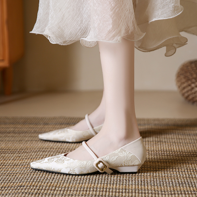 Women's Chinese Style Pointed Toe Flats