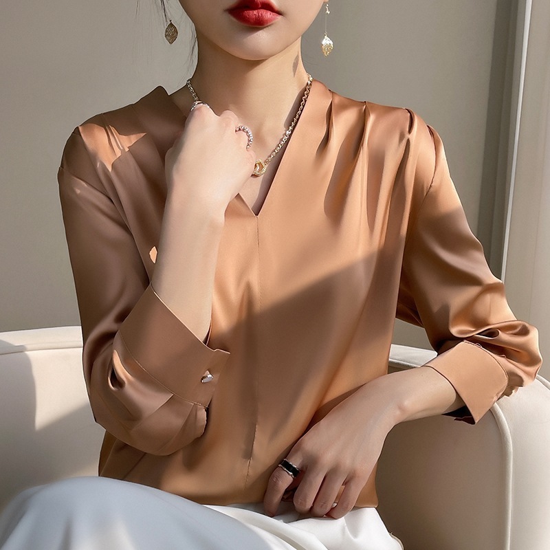 New simulation silk top satin chiffon V-neck top with seven quarter sleeves - Image 11