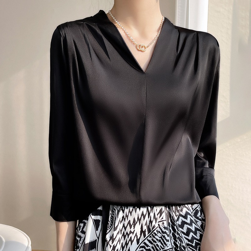 New simulation silk top satin chiffon V-neck top with seven quarter sleeves - Image 8