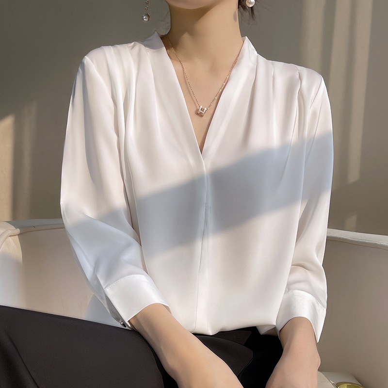 New simulation silk top satin chiffon V-neck top with seven quarter sleeves - Image 9